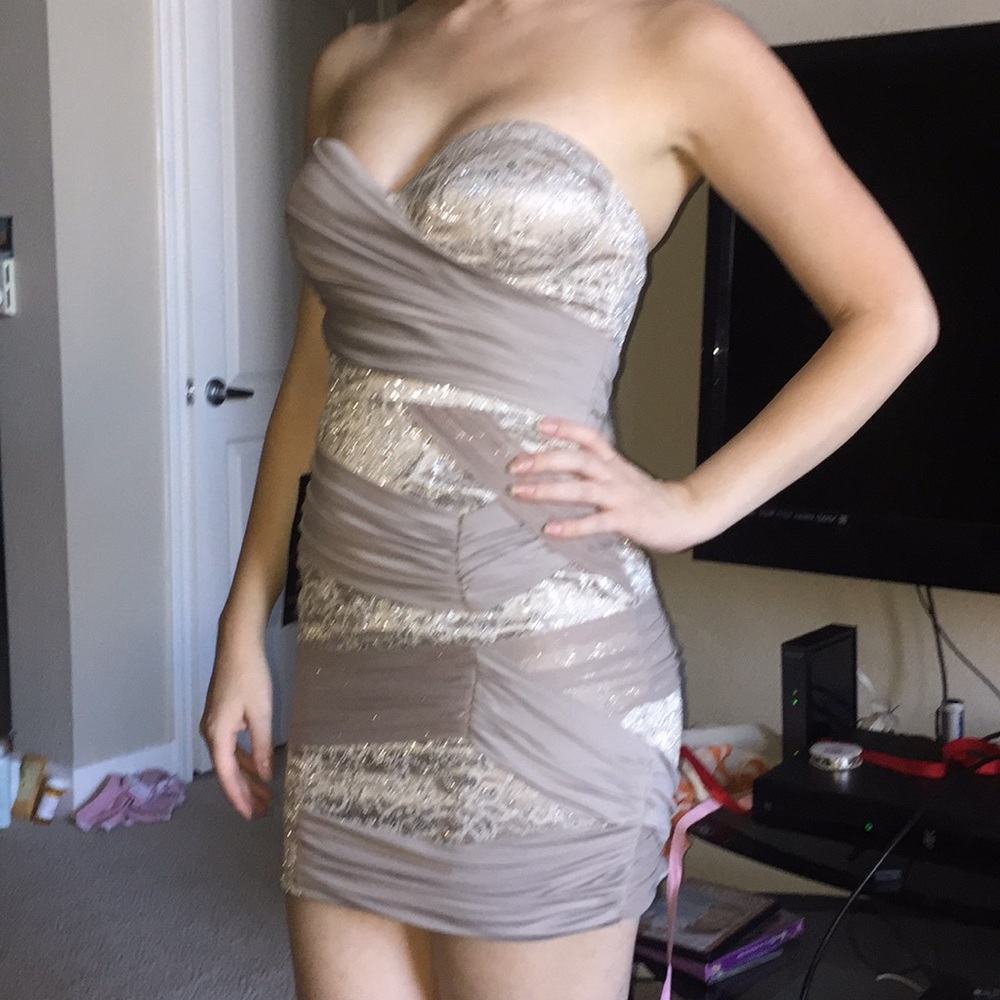 NWT Strapless Bebe Dress xs
